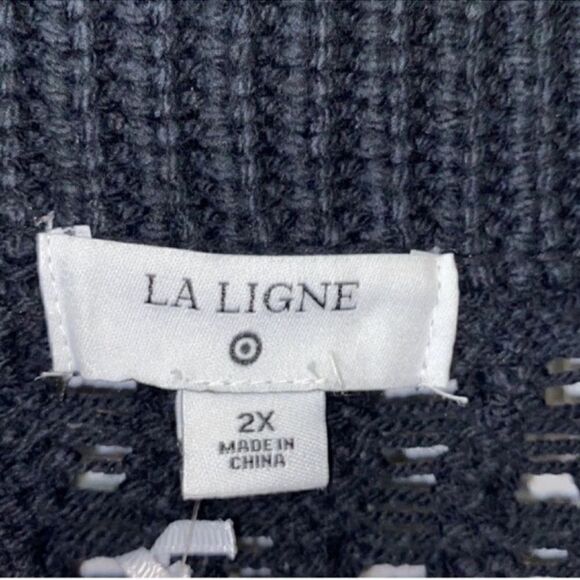 LA LIGNE Black an White Striped
Sweater(Size 2X) - Picture 7 of 7